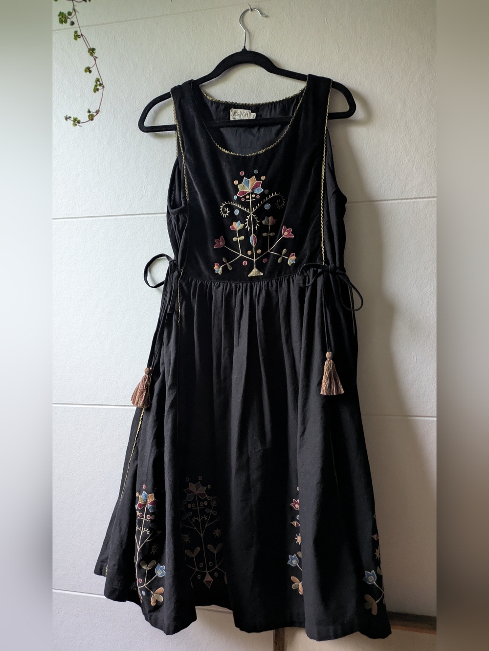 Embroidered Black Floral Midi Pinafore Dress - Picture 2 of 3